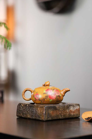 Purple clay teapot 7.2